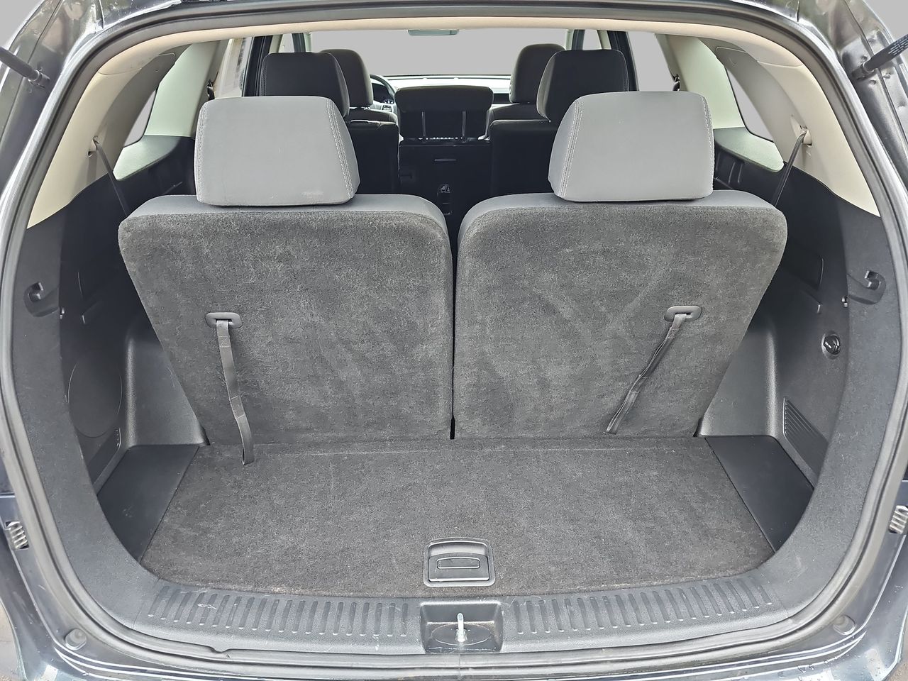 Used 2020 Gravity Gray Kia LX image 16