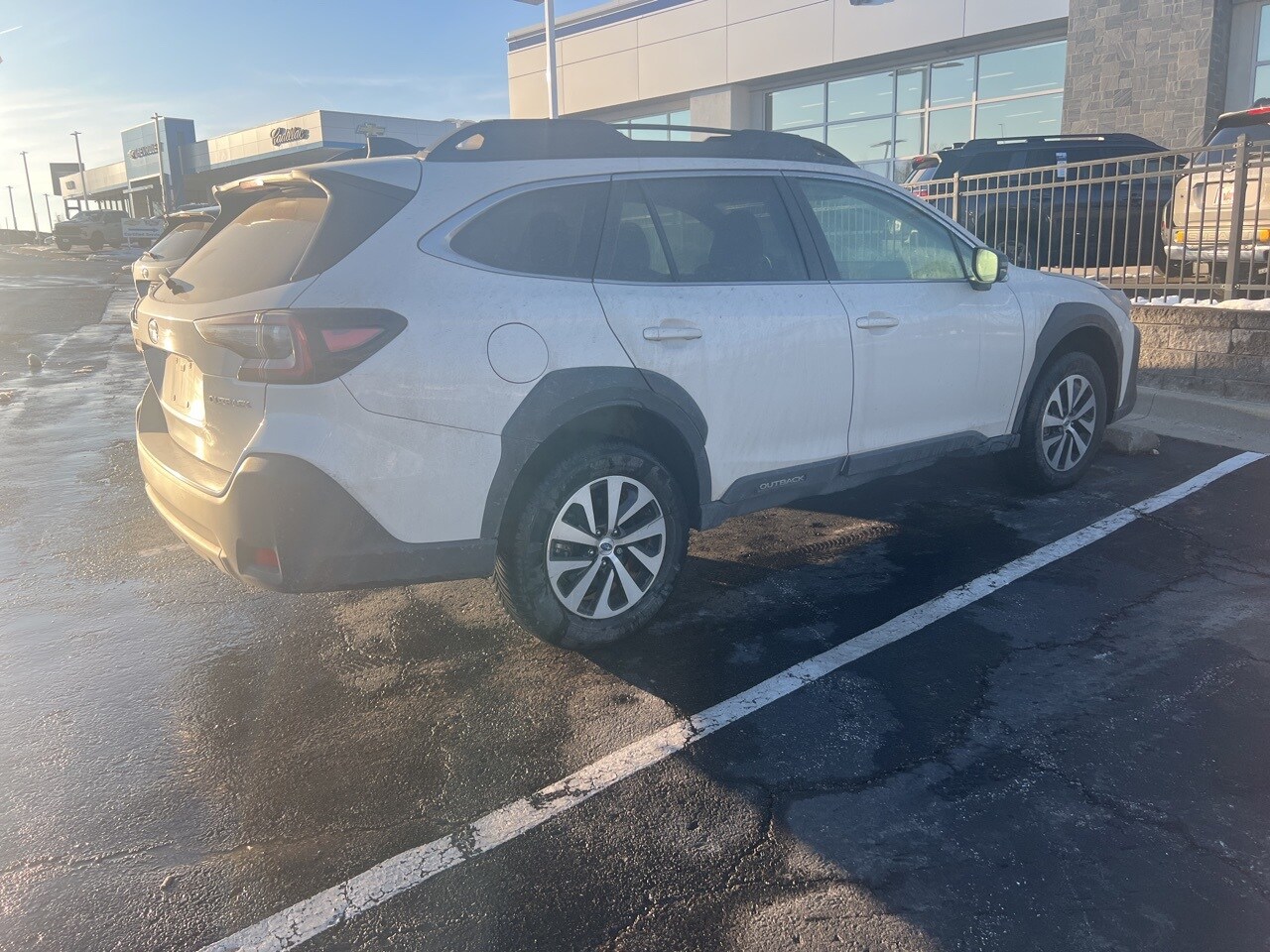 2023 Subaru Outback Premium photo 3