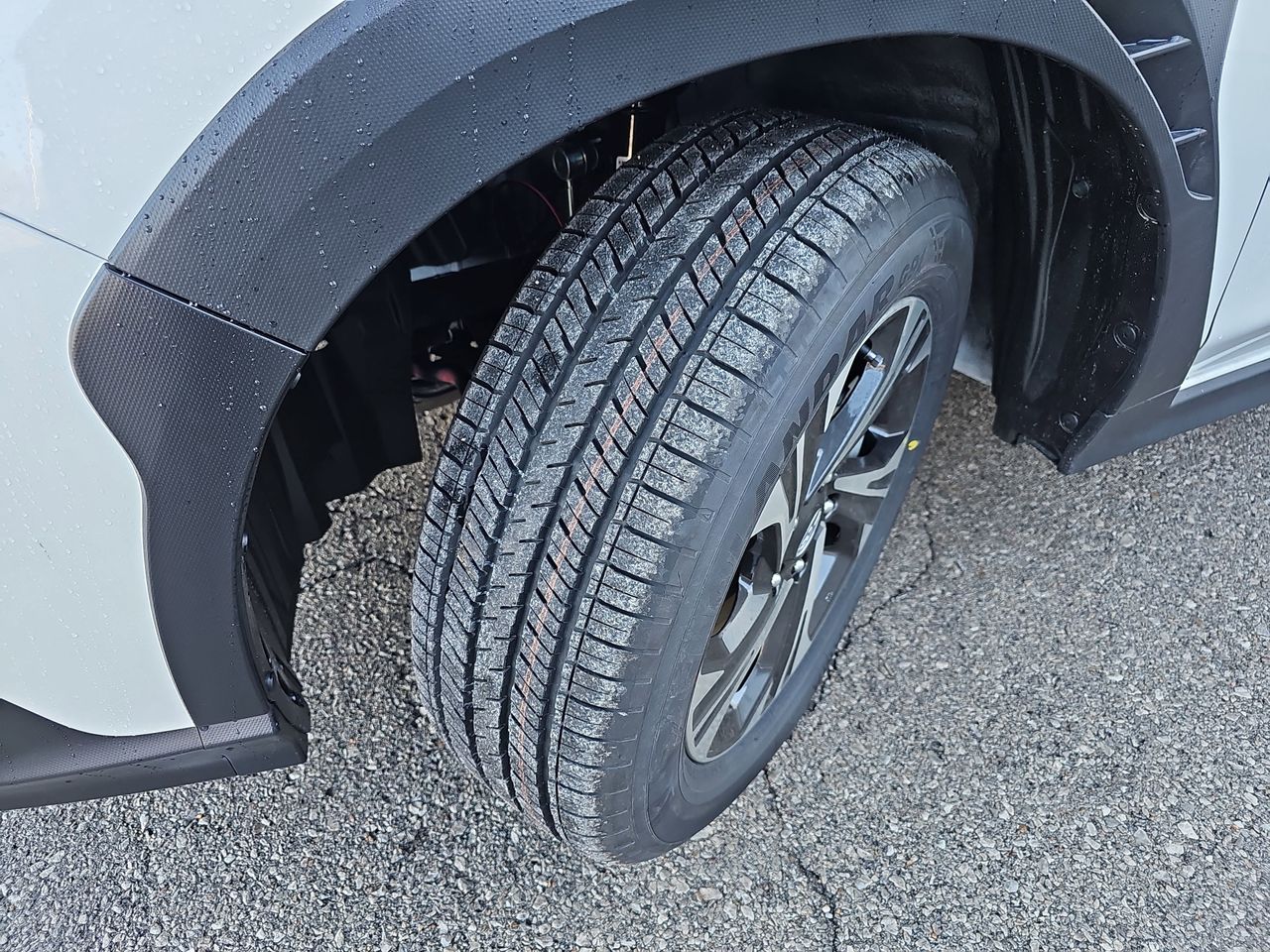 New 2026 Crystal White Pearl Subaru Premium image 32