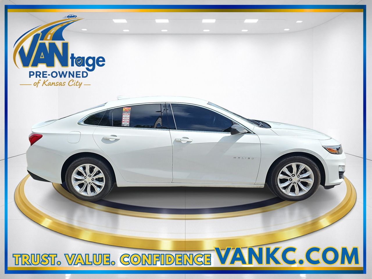 Used 2019 Summit White Chevrolet LT image 5