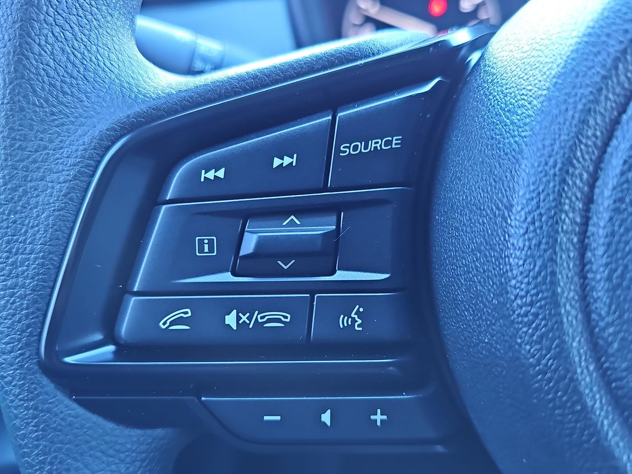 New 2026 Magnetite Gray/Crystal Black Silica Subaru Premium image 17