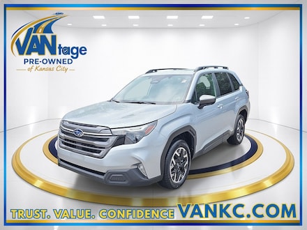 2025 Subaru Forester Premium SUV