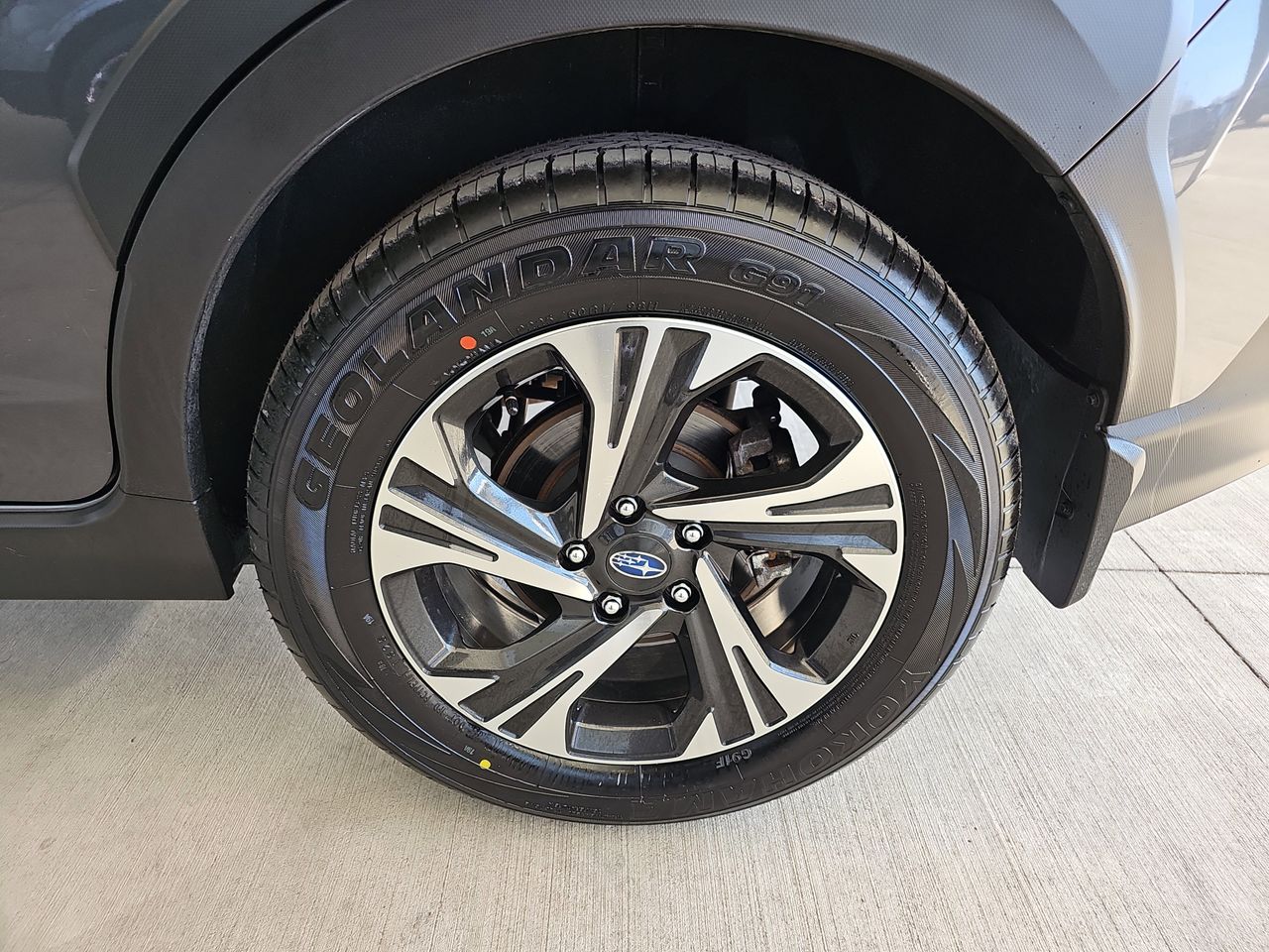 Used 2024 Gray Metallic Subaru Premium image 38