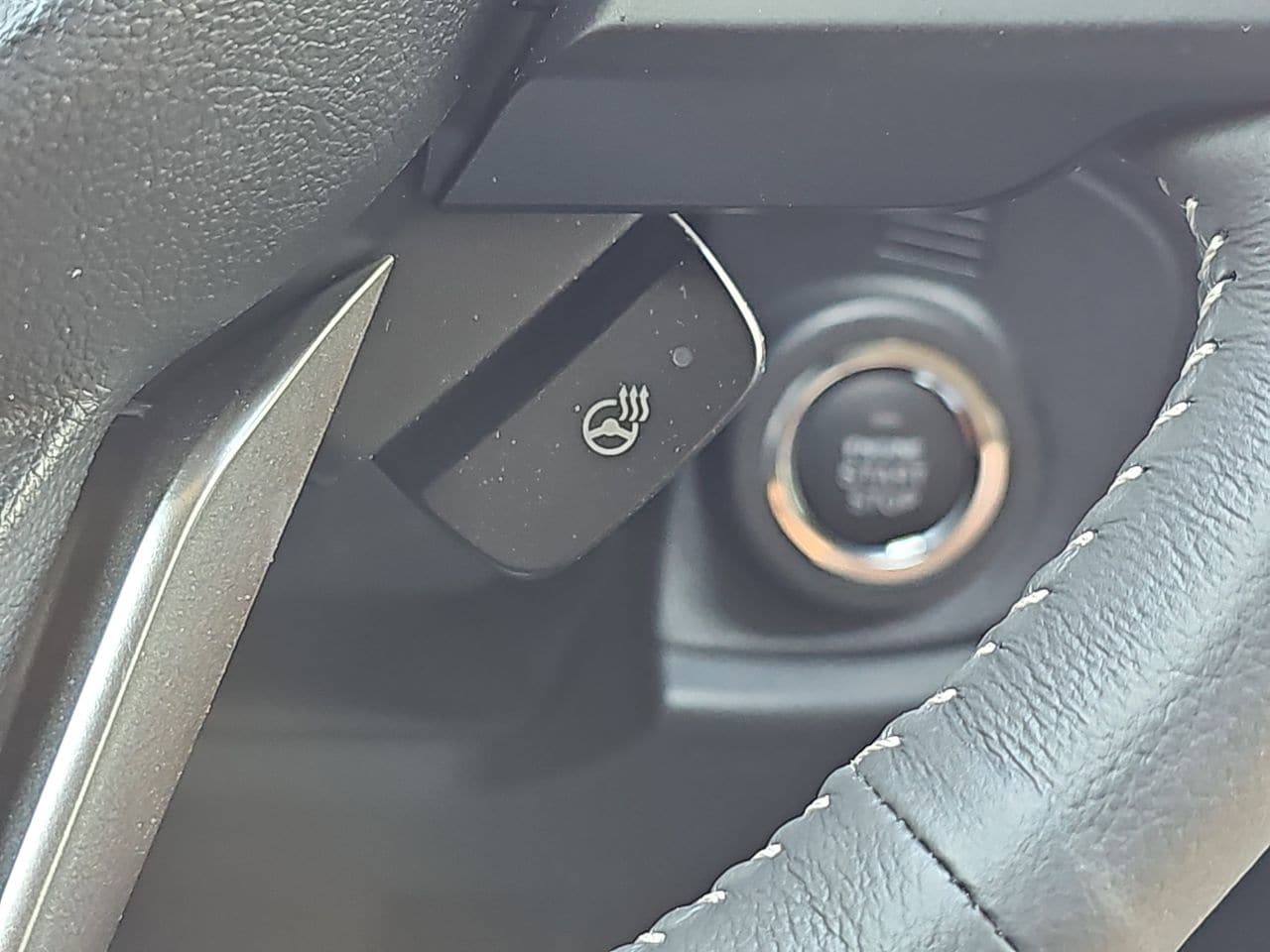 Certified Used 2025 Crystal White Subaru Limited image 24