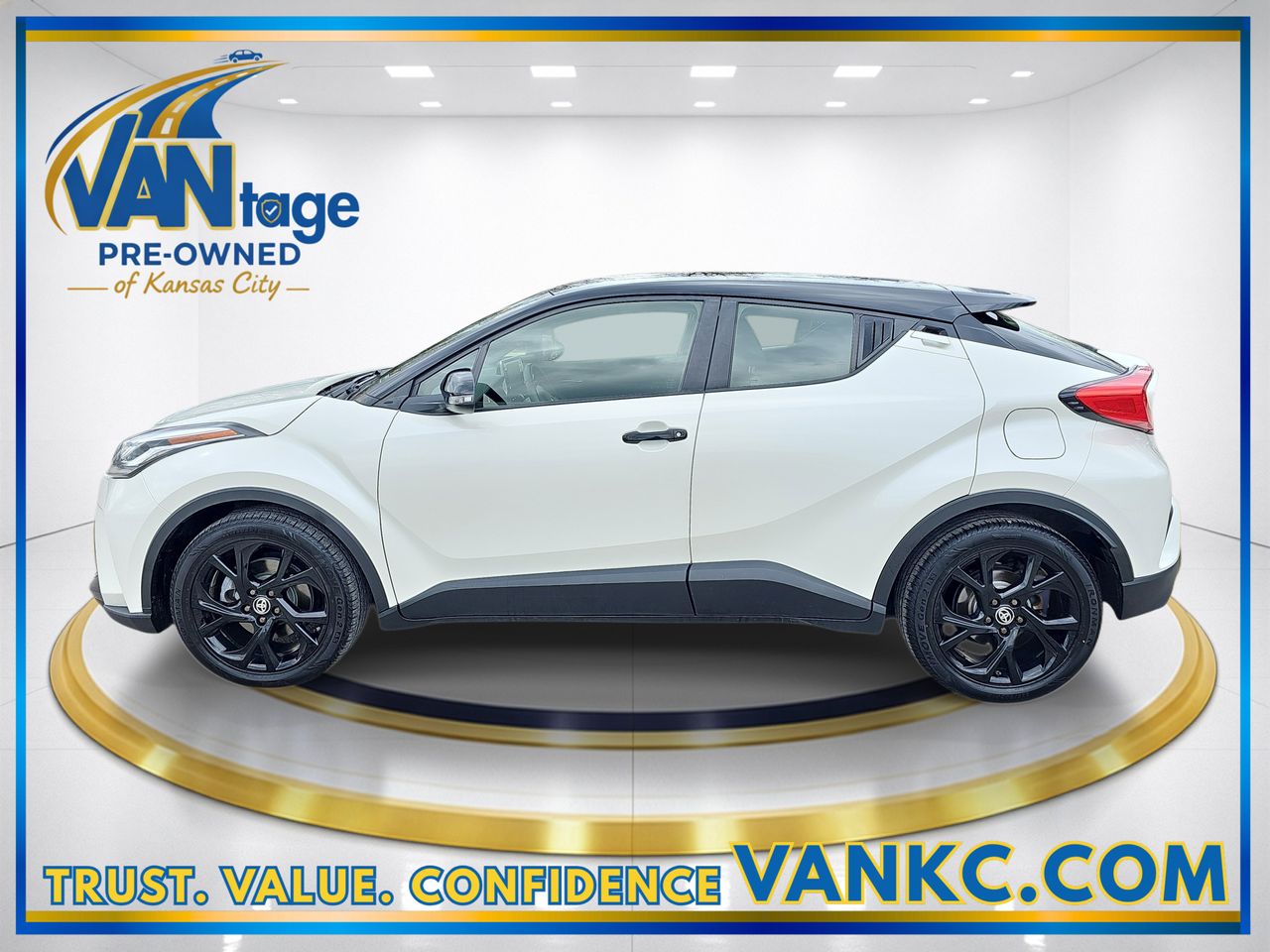 Used 2021 Blizzard Pearl w Black Roof Toyota Nightshade image 10