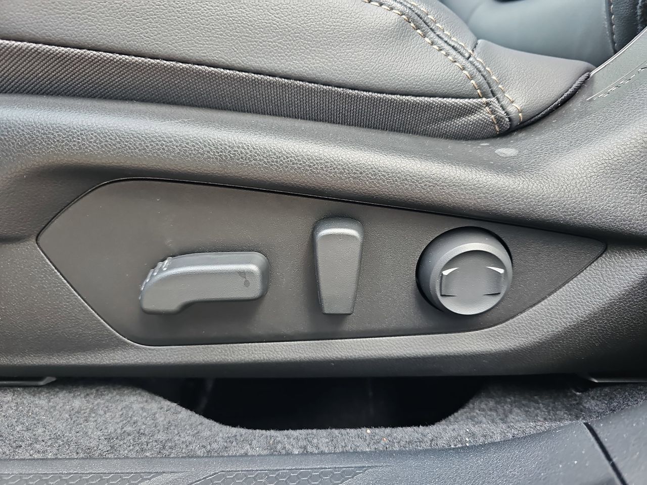 New 2026 Deep Emerald Green Pearl Subaru Limited image 31