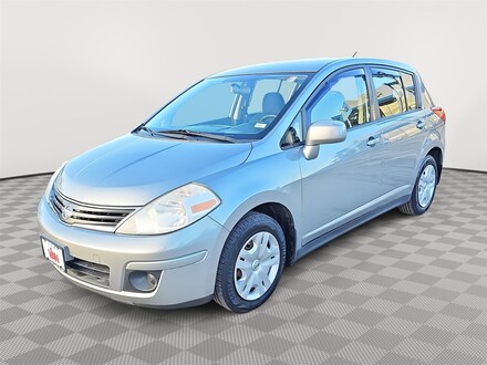 2012 Nissan Versa 1.8 S Hatchback