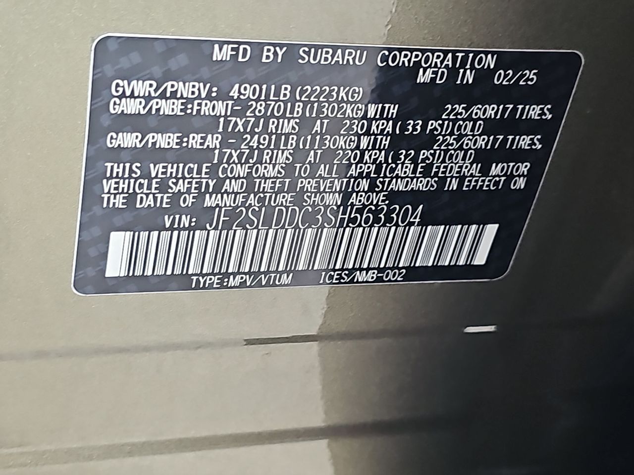 Certified Used 2025 Autumn Green Metallic Subaru Premium image 40