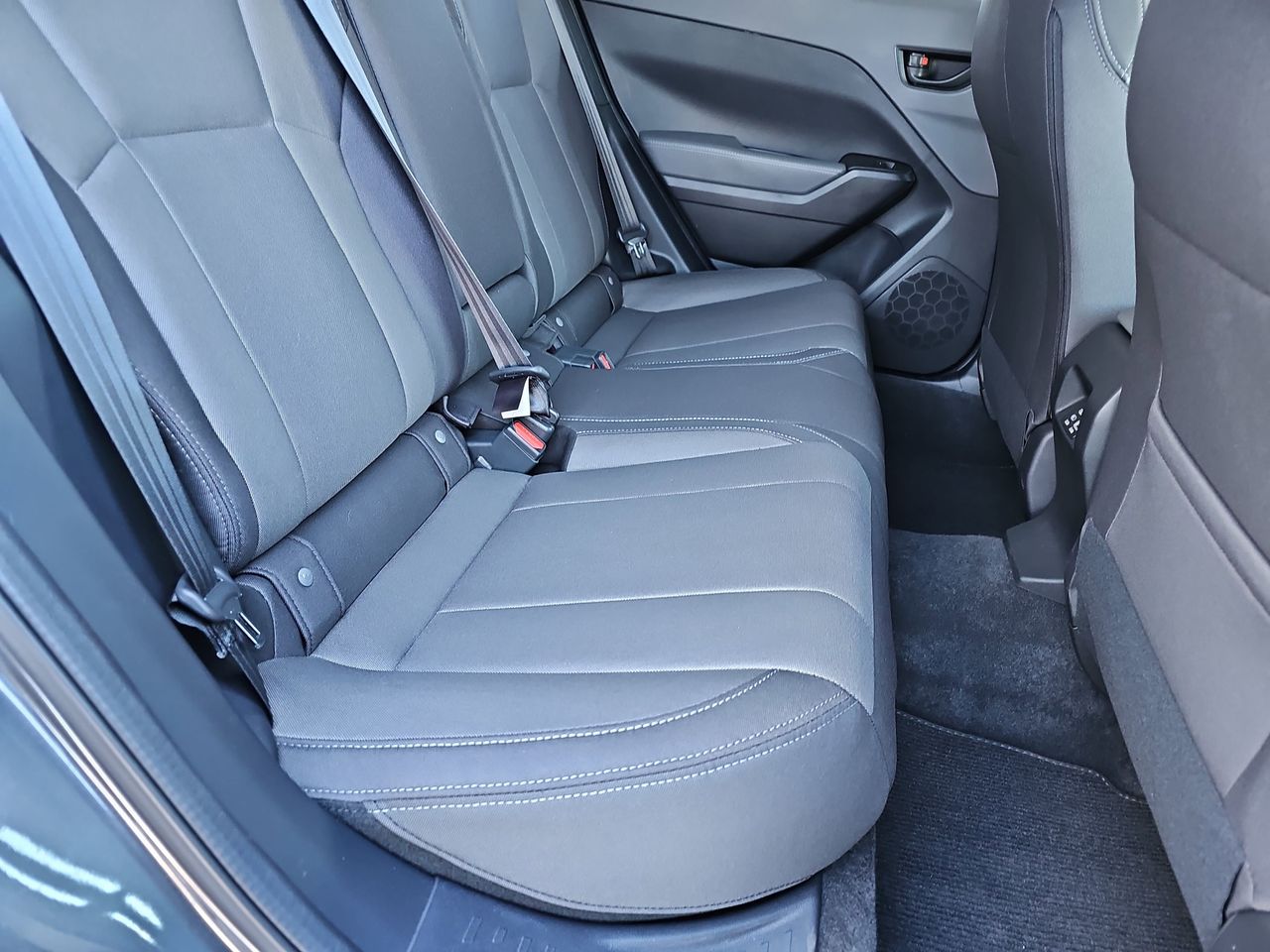 New 2026 Magnetite Gray/Crystal Black Silica Subaru Premium image 14