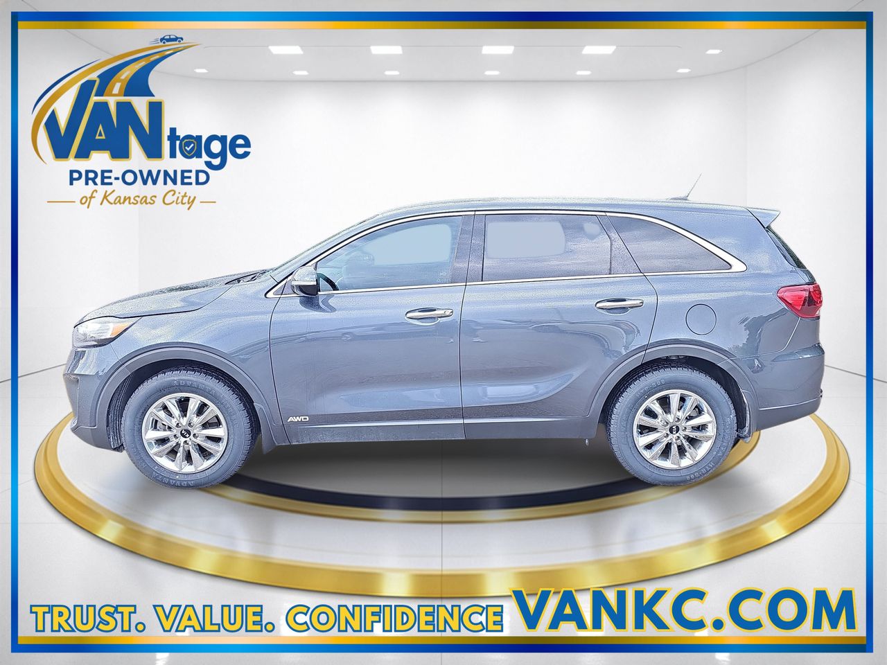 Used 2020 Gravity Gray Kia LX image 10