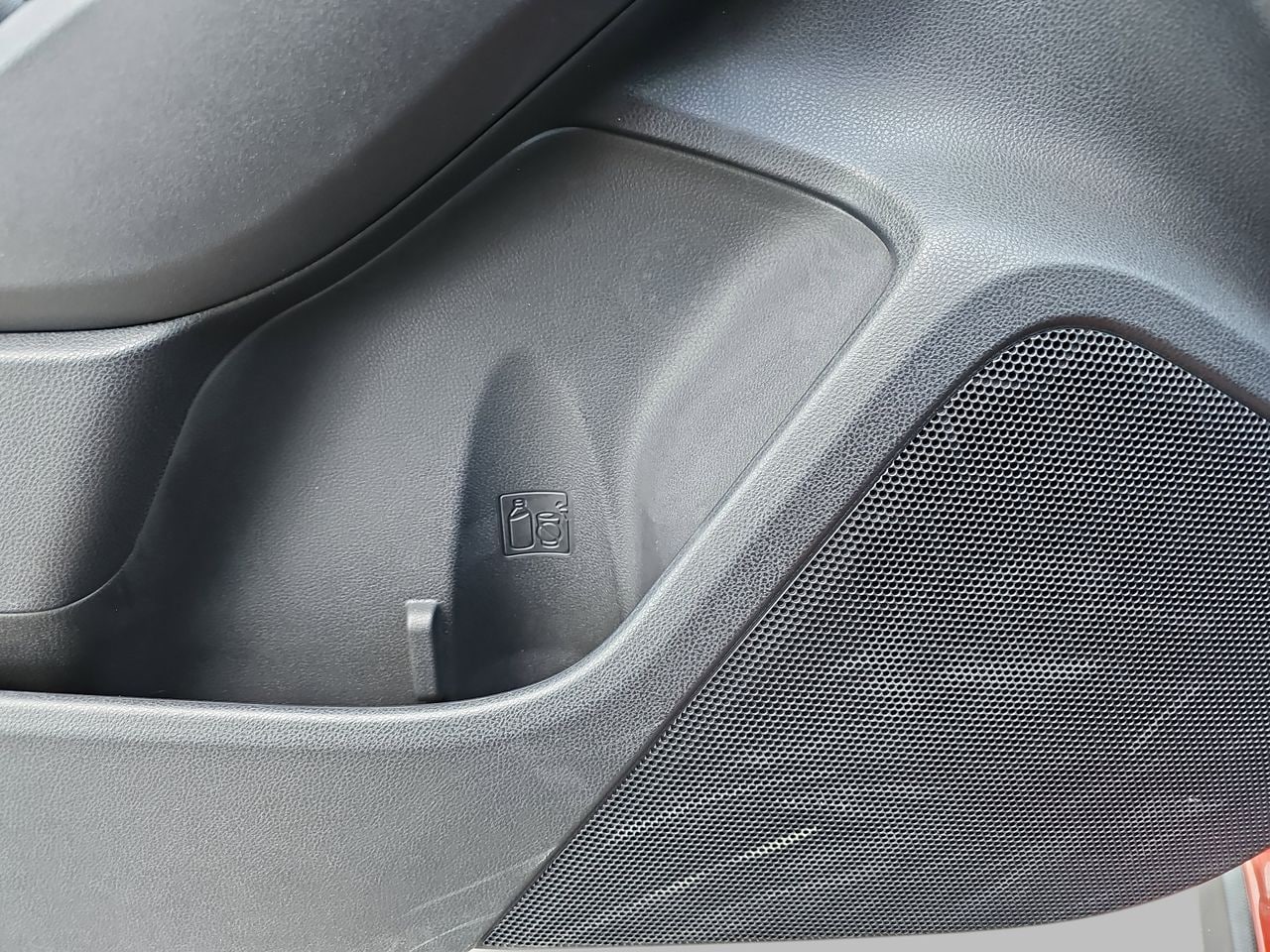 Certified Used 2025 Pearl Subaru Base image 33