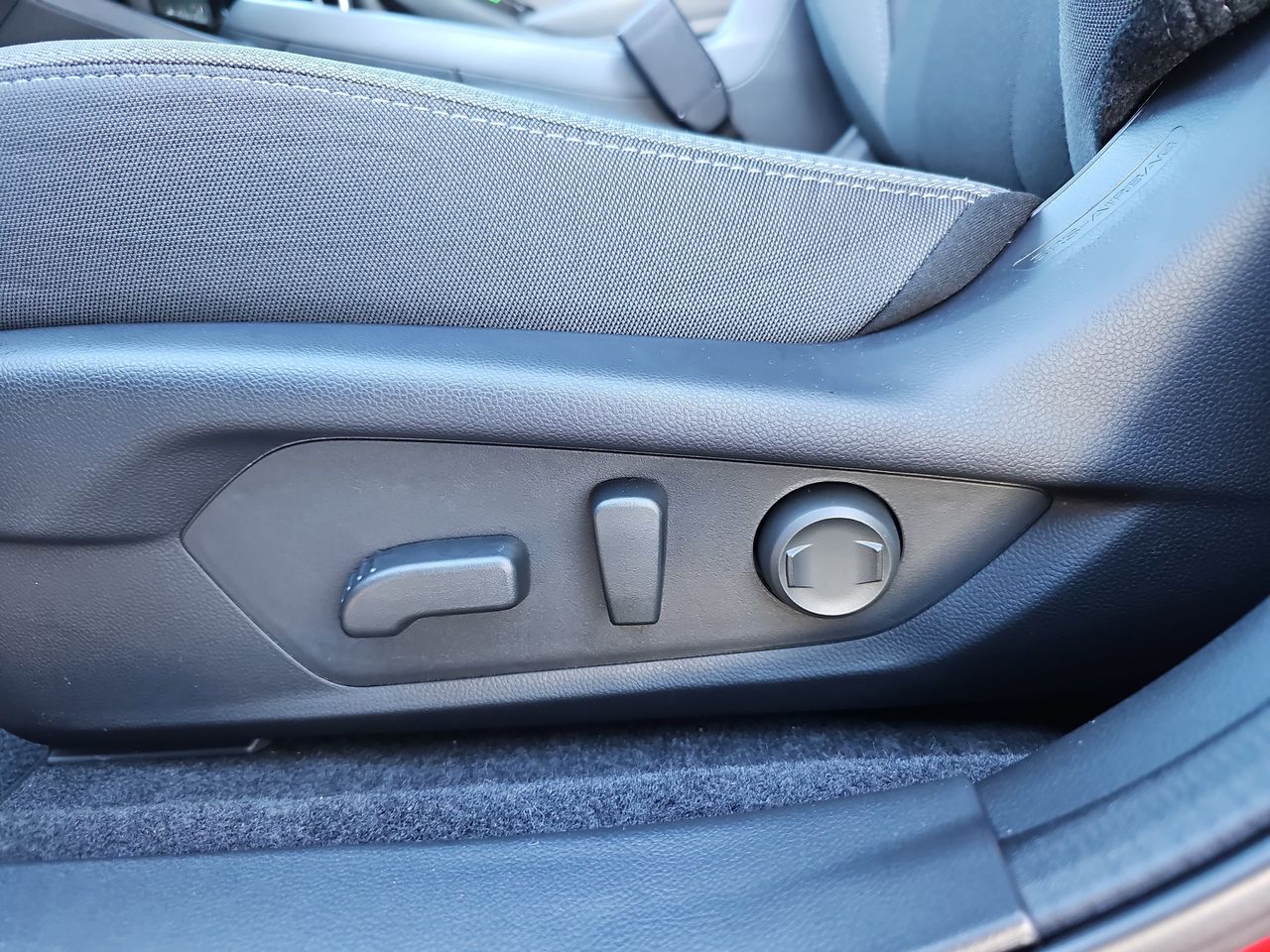 New 2026 Lithium Red Pearl Subaru Premium image 29