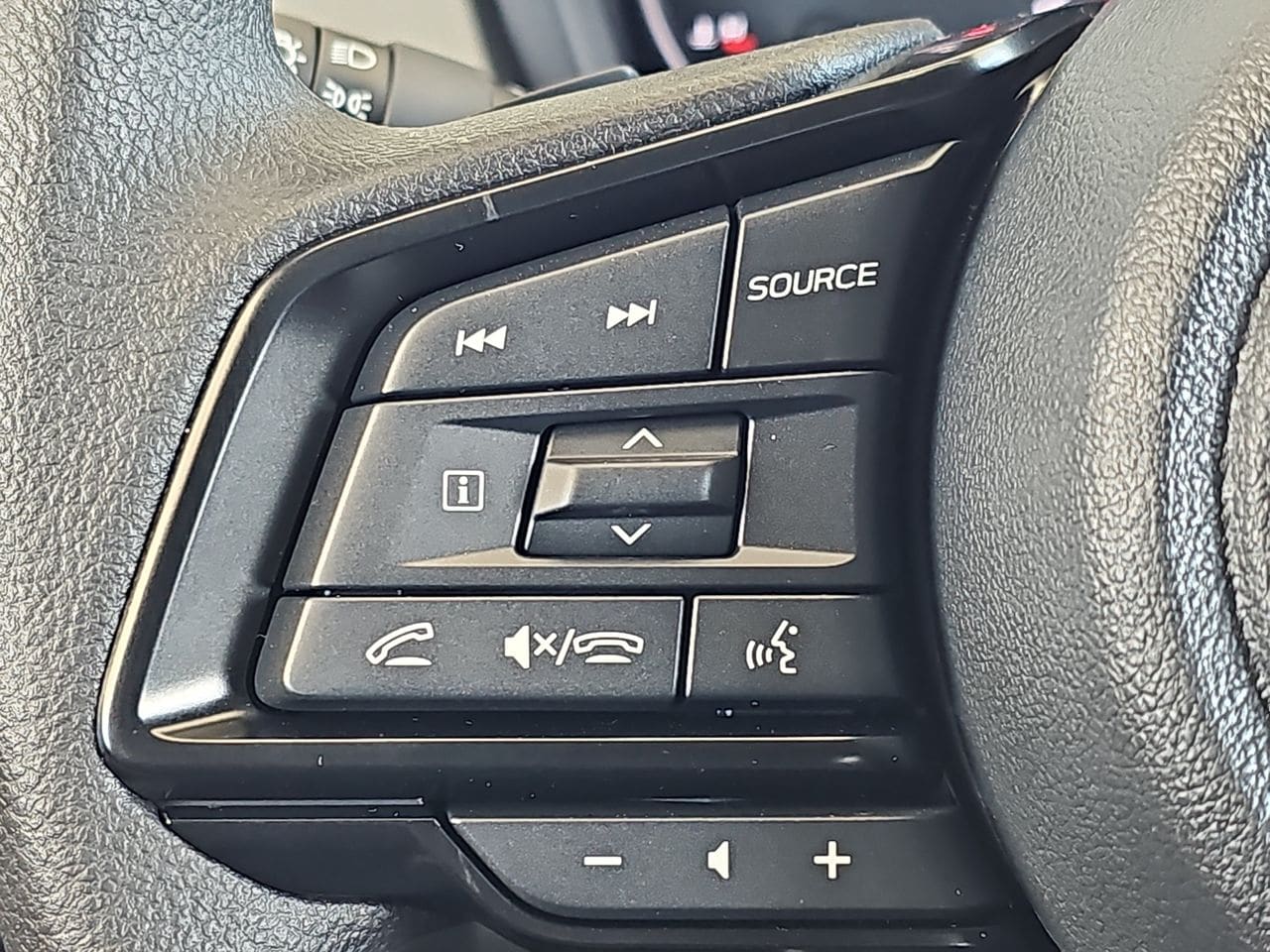 New 2026 Lithium Red Pearl Subaru Premium image 17