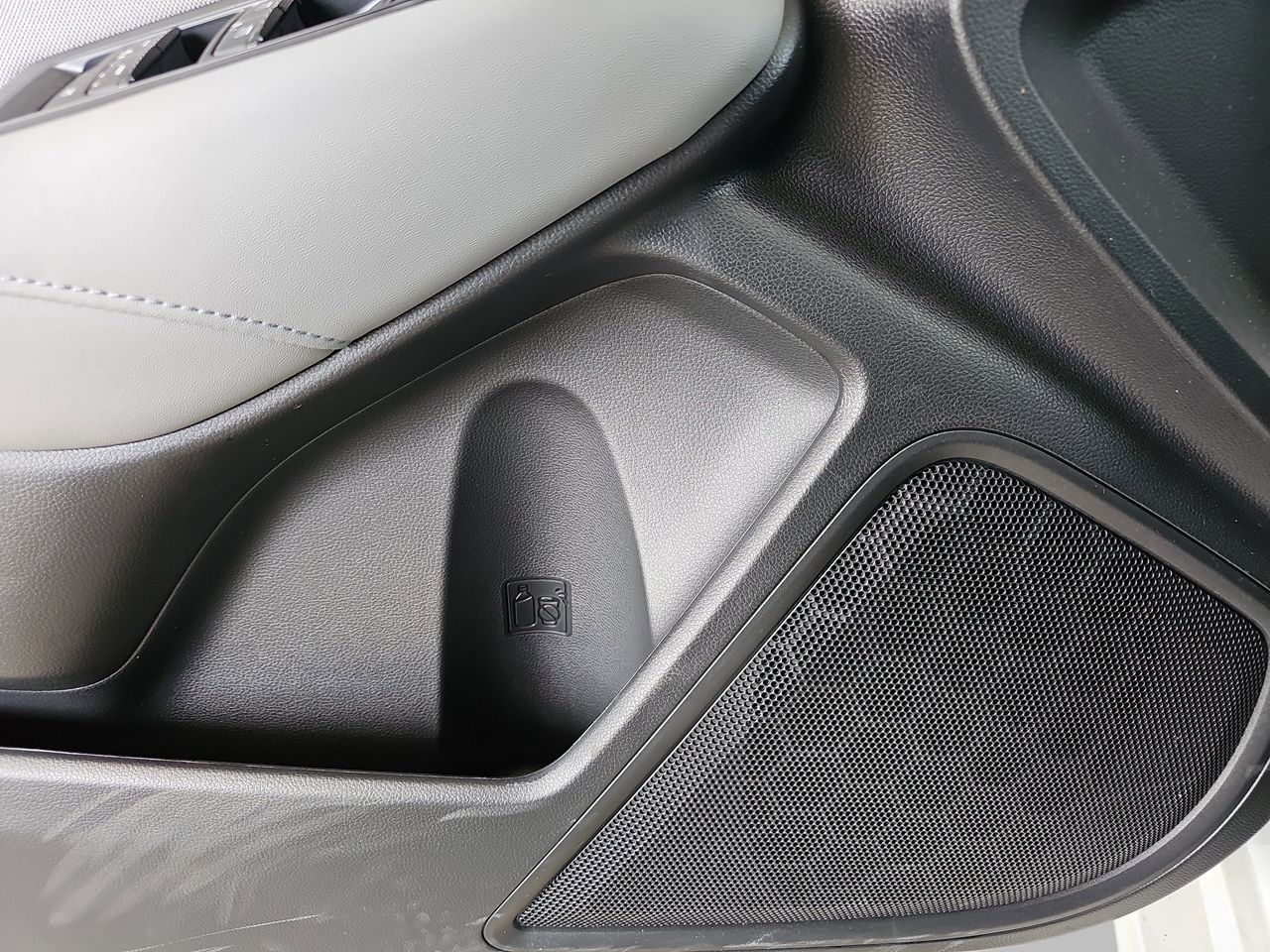 Certified Used 2025 Crystal White Pearl Subaru Premium image 32