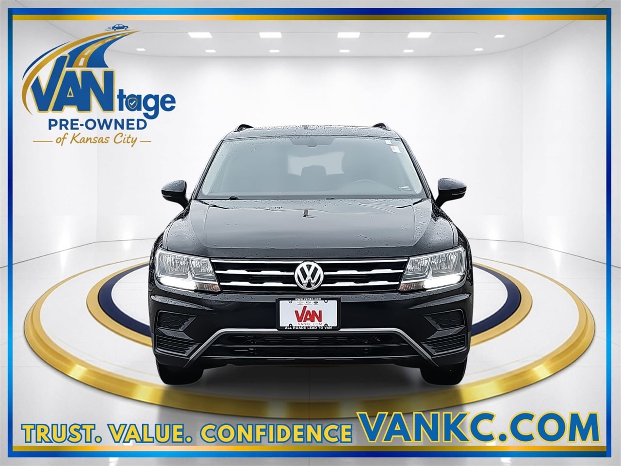 Used 2018 Volkswagen Tiguan SE with VIN 3VV2B7AX3JM159246 for sale in Kansas City