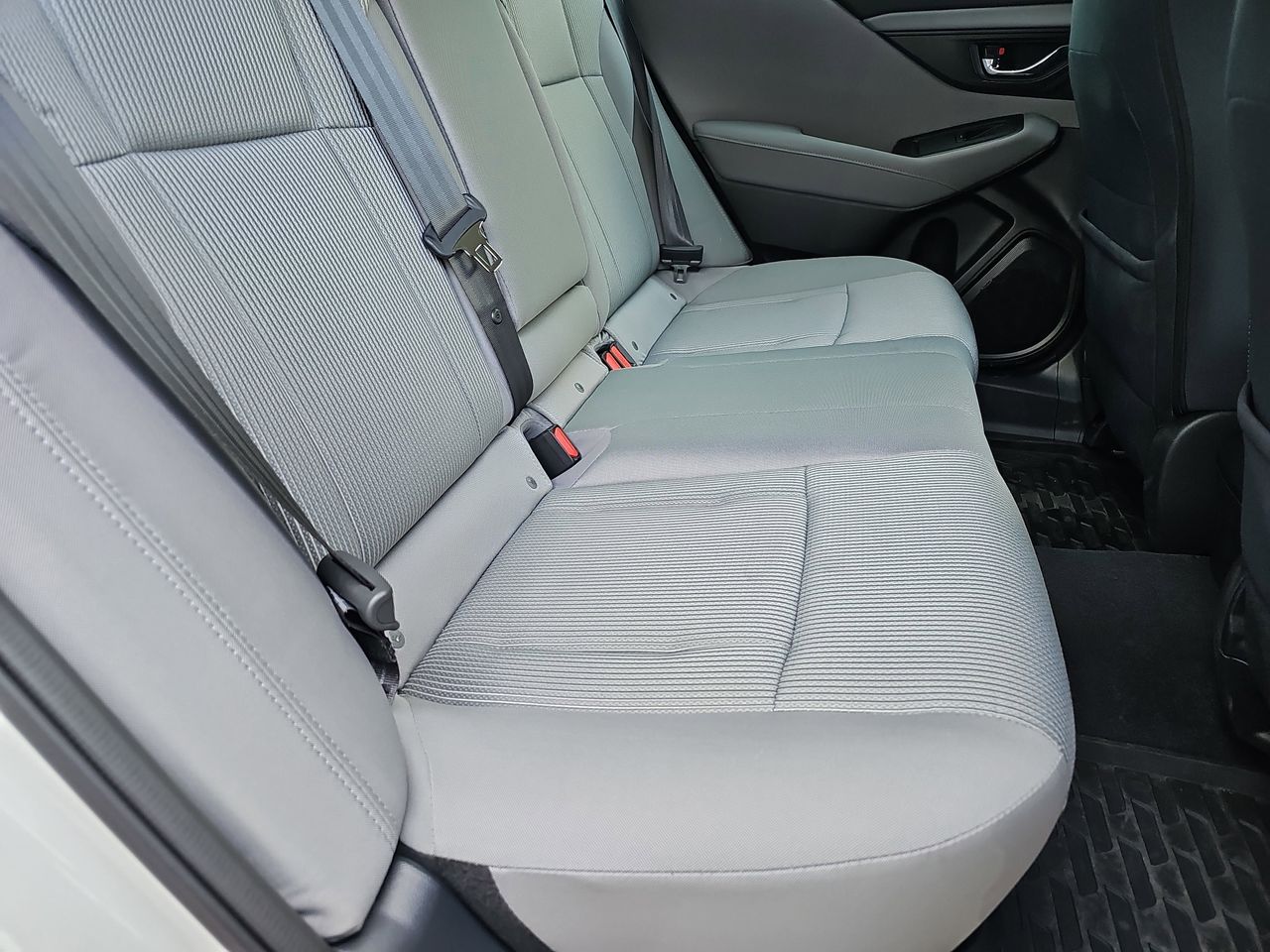 Used 2025 Crystal White Pearl Subaru Premium image 16