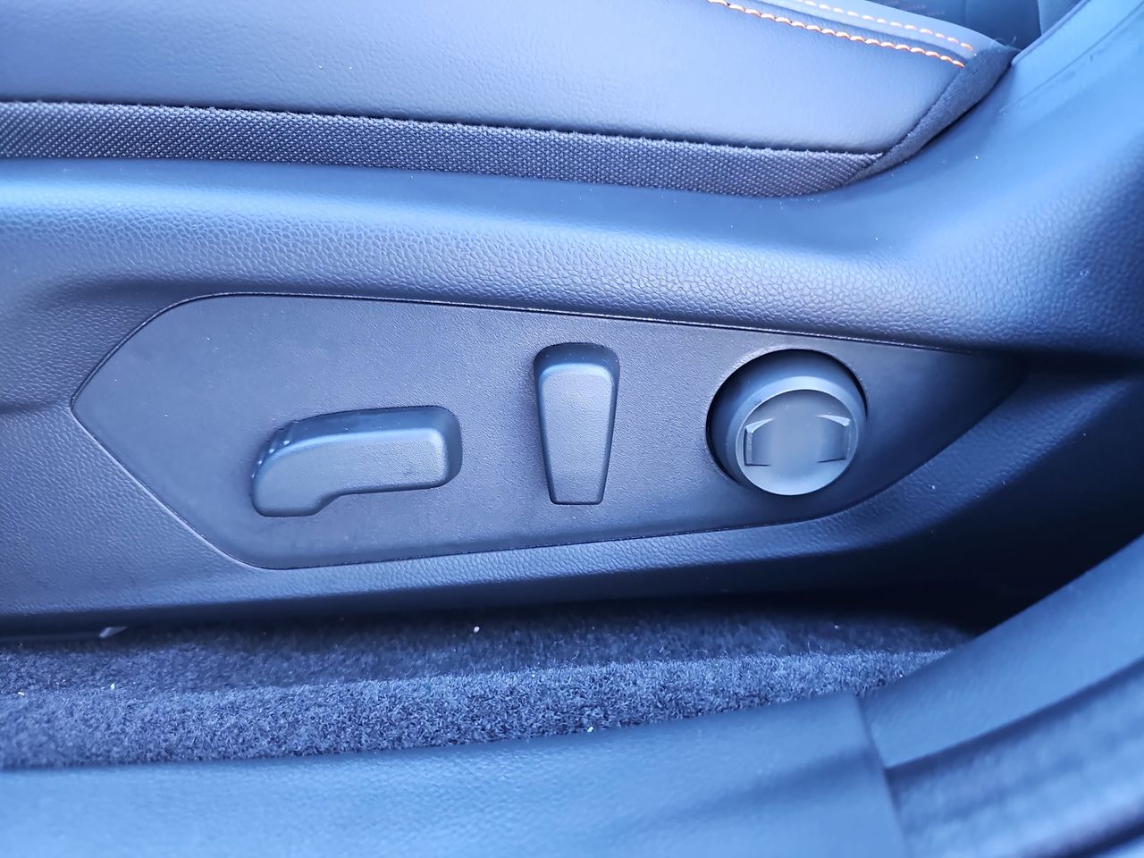 New 2026 Crystal White Pearl Subaru Limited image 29