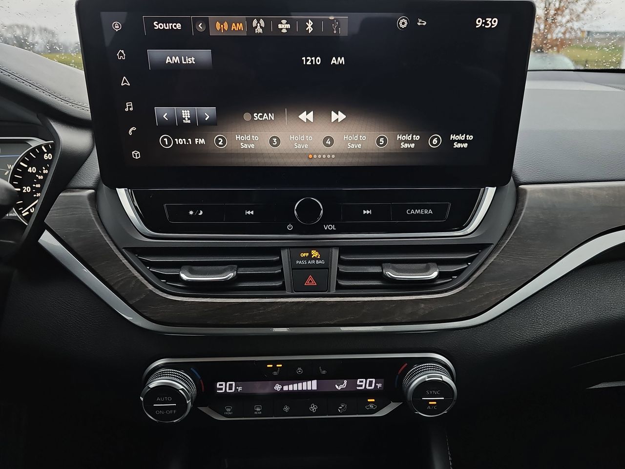 Used 2023 Super Black Clearcoat Nissan 2.5 SL image 24