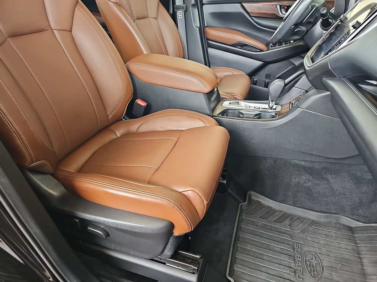 Used 2024 Crystal Black Silica Subaru Touring image 13