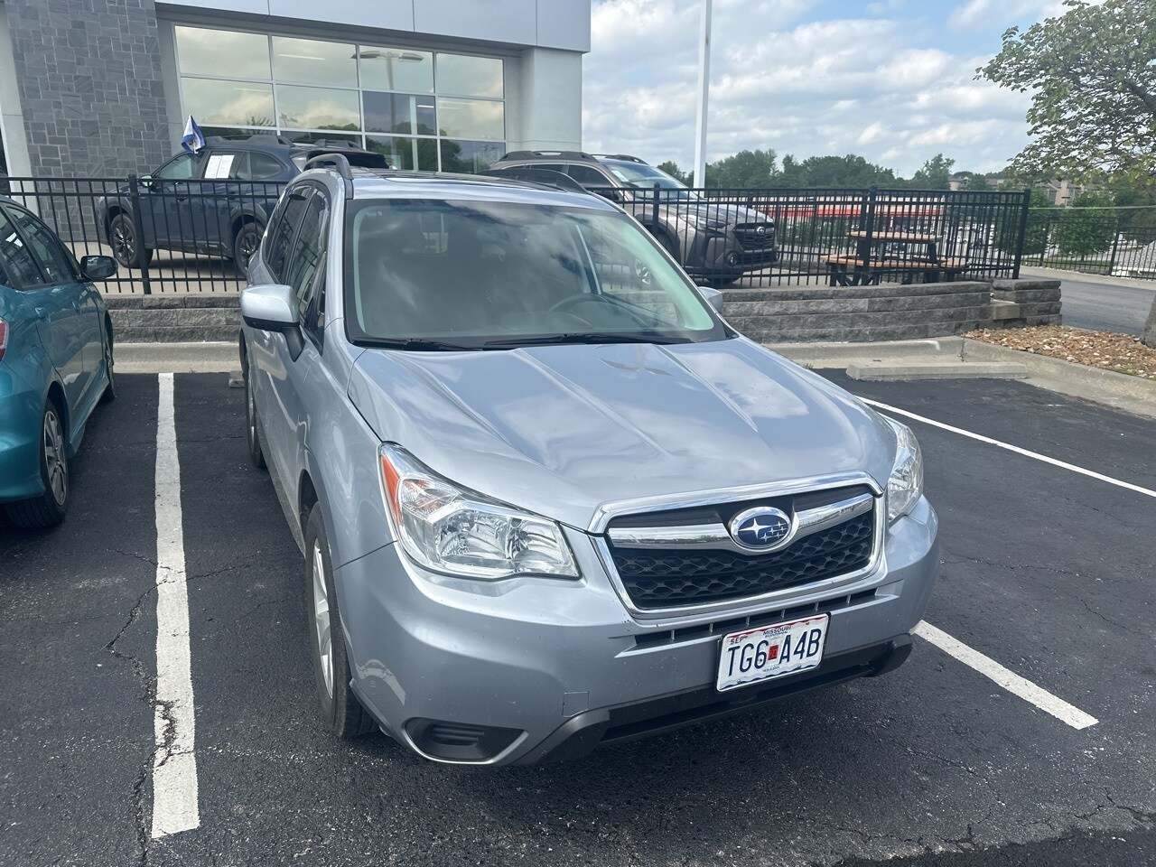 Used 2016 Subaru Forester i Premium with VIN JF2SJADC7GG470982 for sale in Kansas City, MO
