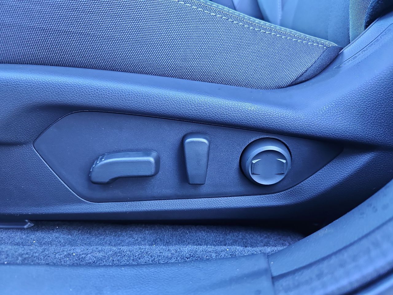 New 2026 Crystal Black Silica Subaru Premium image 29