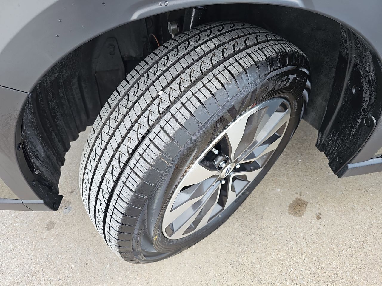 Certified Used 2025 Green Metallic Subaru Limited image 40