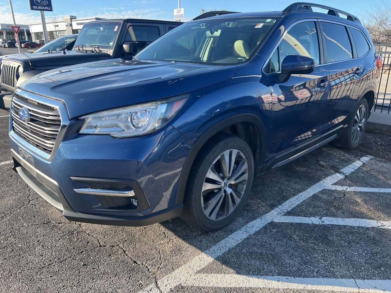 2019 Subaru Ascent Limited's photo