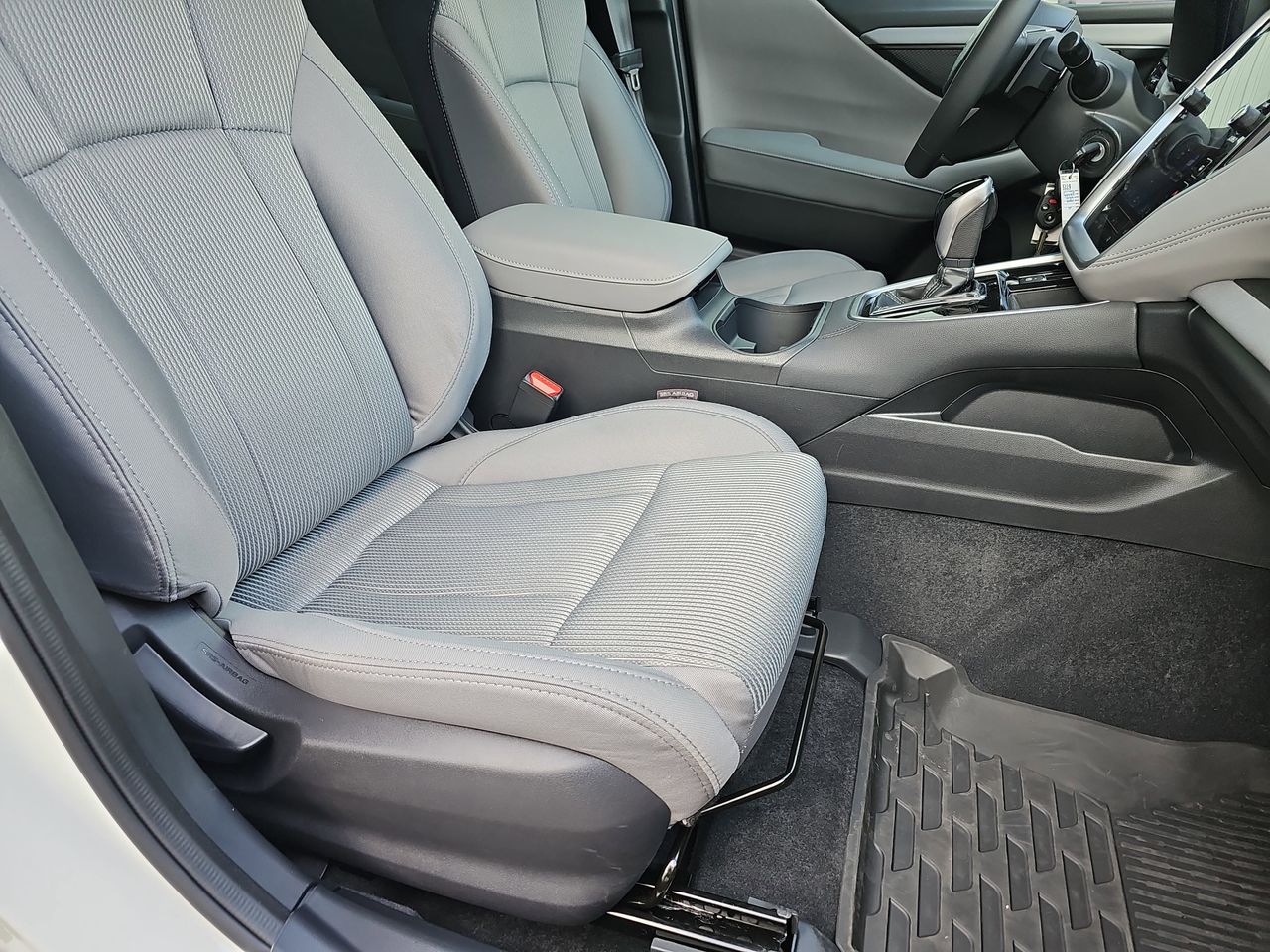 Used 2025 Crystal White Pearl Subaru Premium image 13