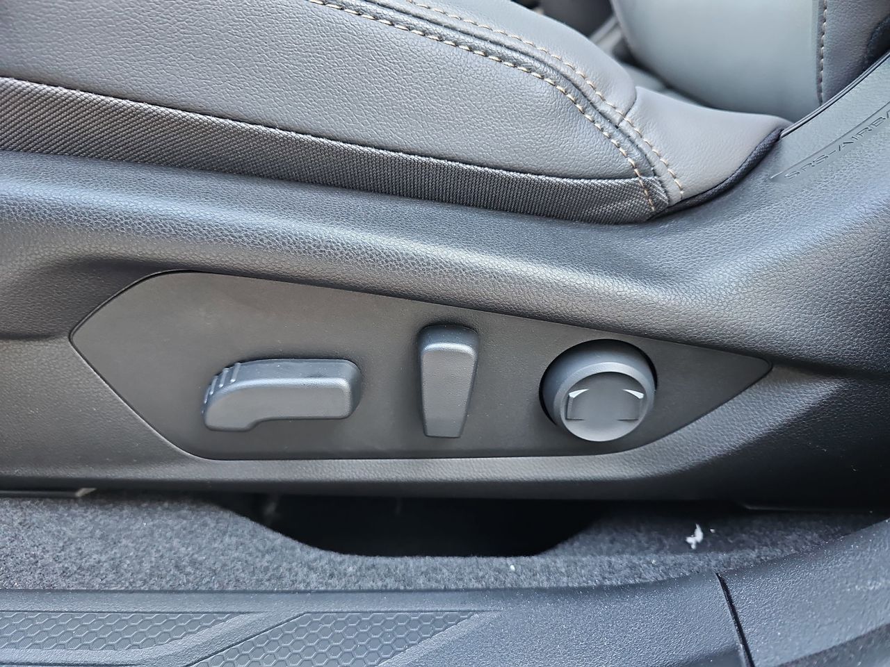 New 2026 Crystal Black Silica Subaru Limited image 28