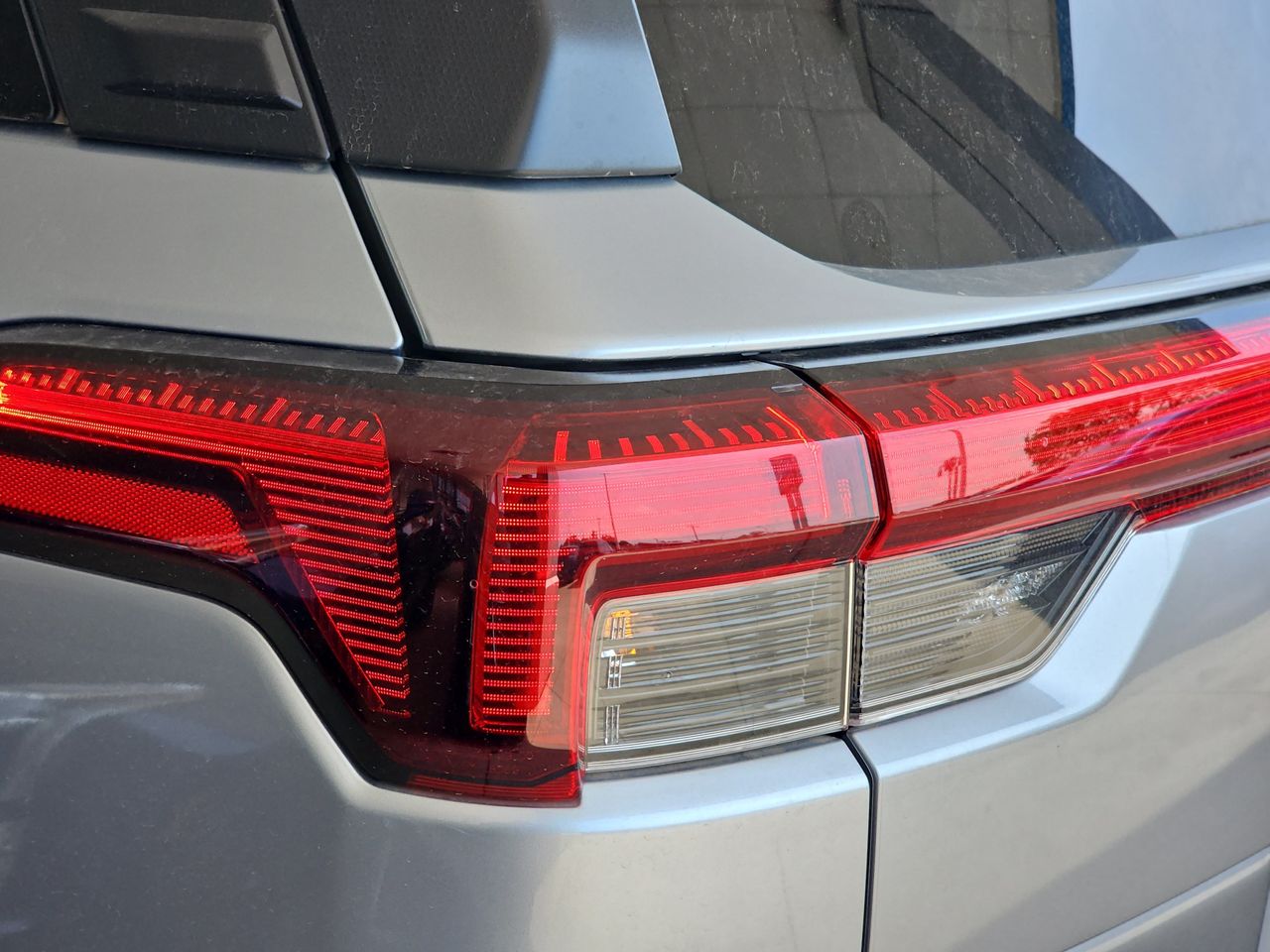 New 2026 Ice Silver Subaru Premium image 36