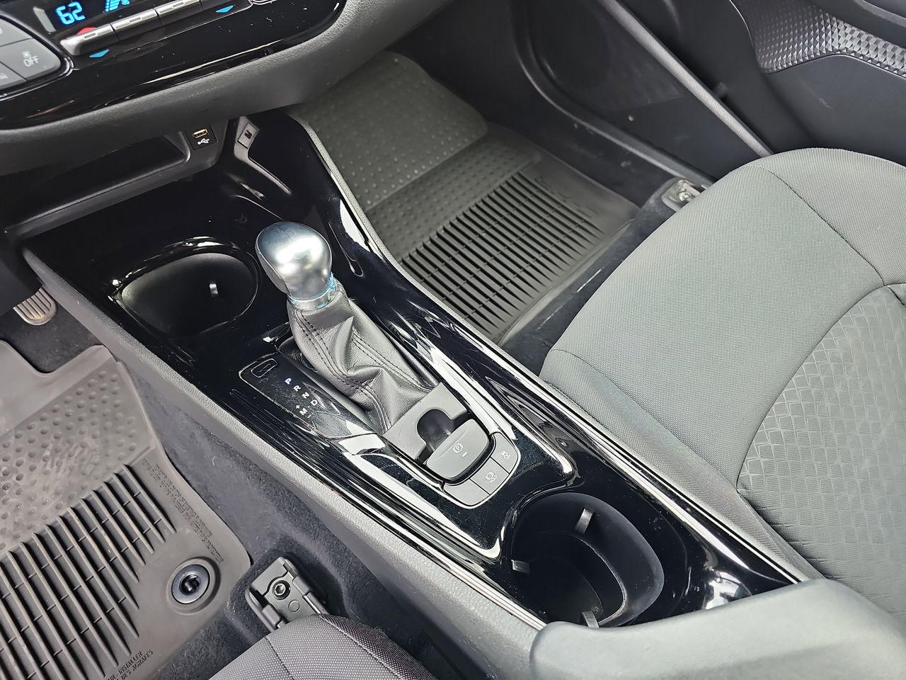 Used 2021 Blizzard Pearl w Black Roof Toyota Nightshade image 29