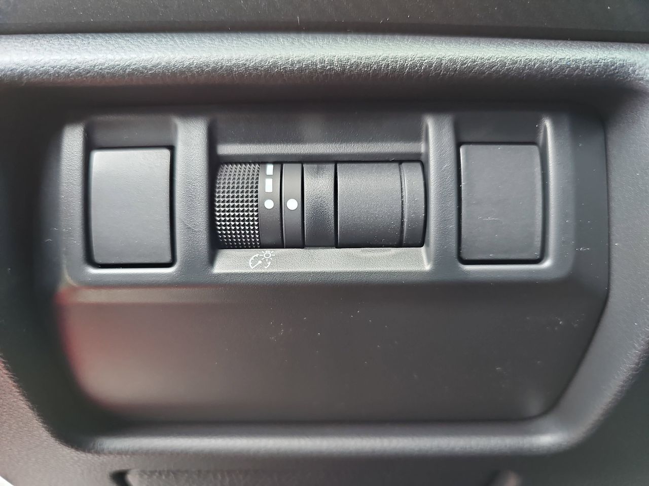 New 2026 Crystal White Pearl Subaru Premium image 25