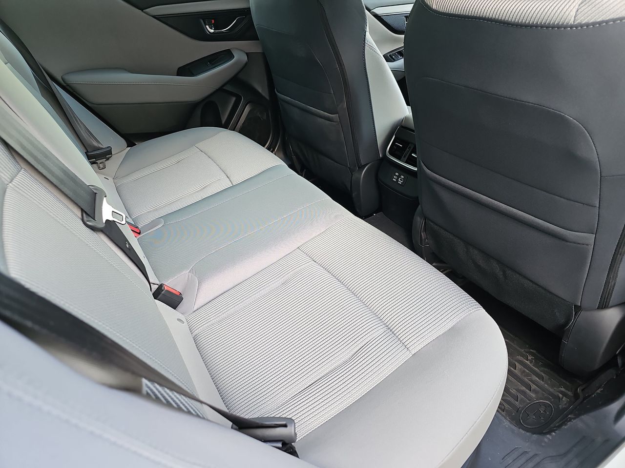 Used 2025 Crystal White Pearl Subaru Premium image 14