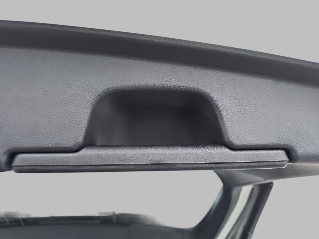 Certified Used 2023 Crystal White Pearl Subaru Premium image 18