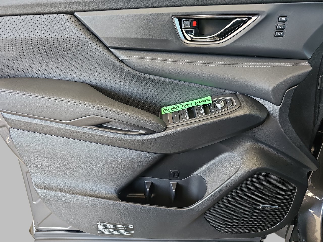 Used 2025 Magnetite Gray Metallic Subaru Limited image 29