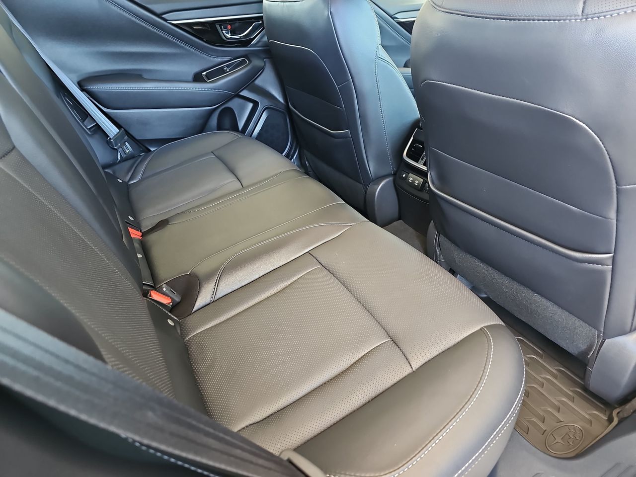 Used 2020 Green Metallic Subaru Limited image 14