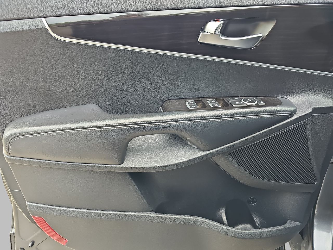 Used 2020 Gravity Gray Kia LX image 32