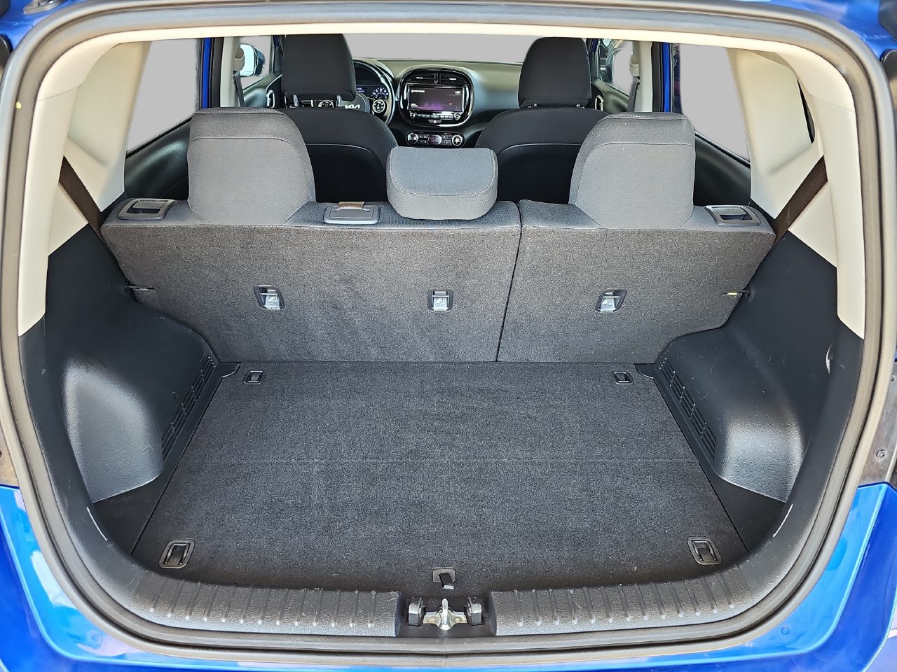 Used 2022 Neptune Blue Kia GT-Line image 15