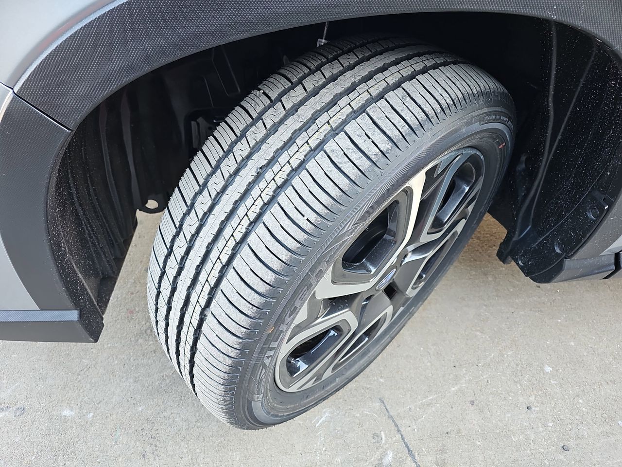 New 2026 Ice Silver Subaru Limited 7-Passenger image 38