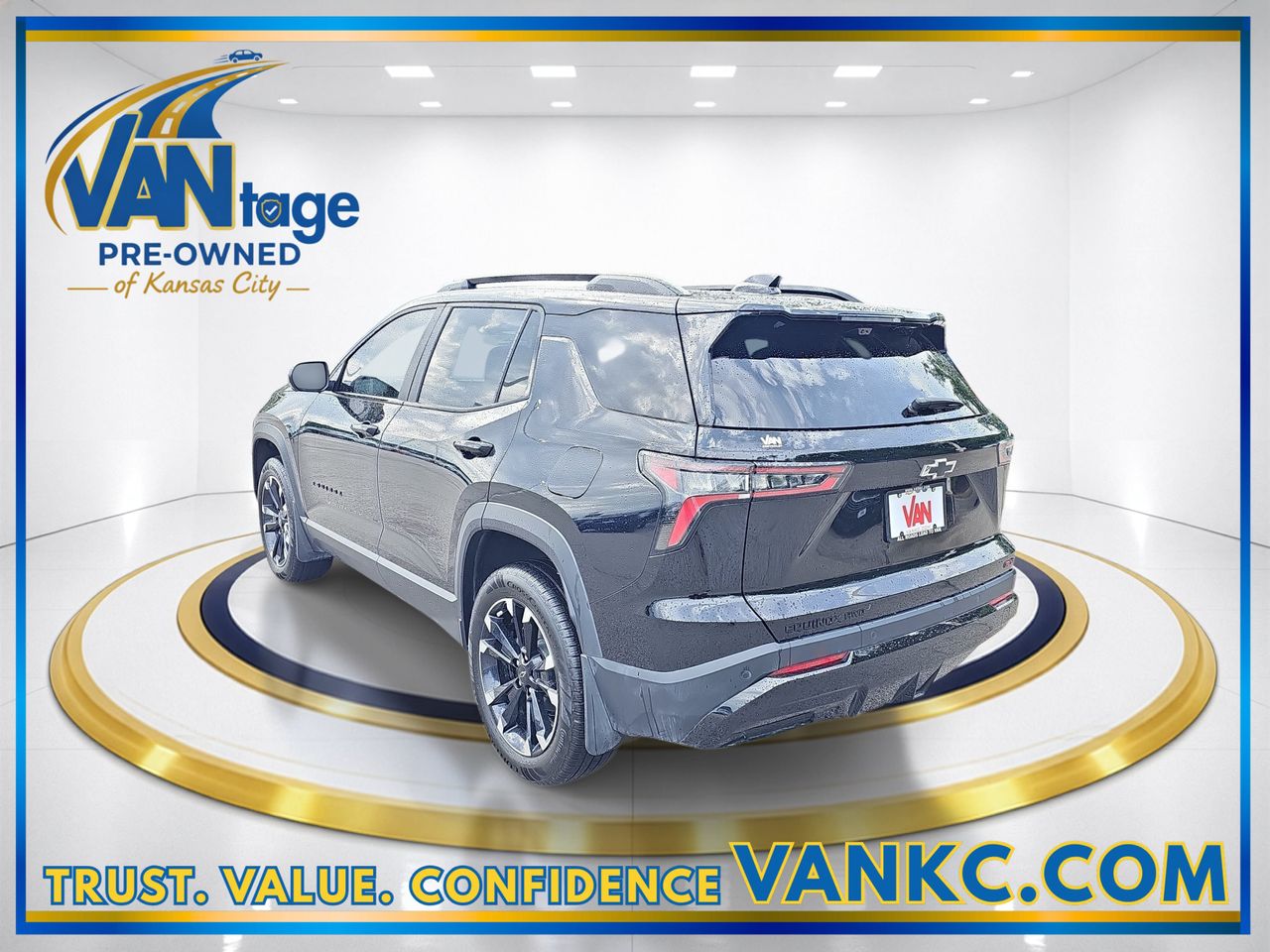 Used 2026 Mosaic Black Metallic Chevrolet RS image 9