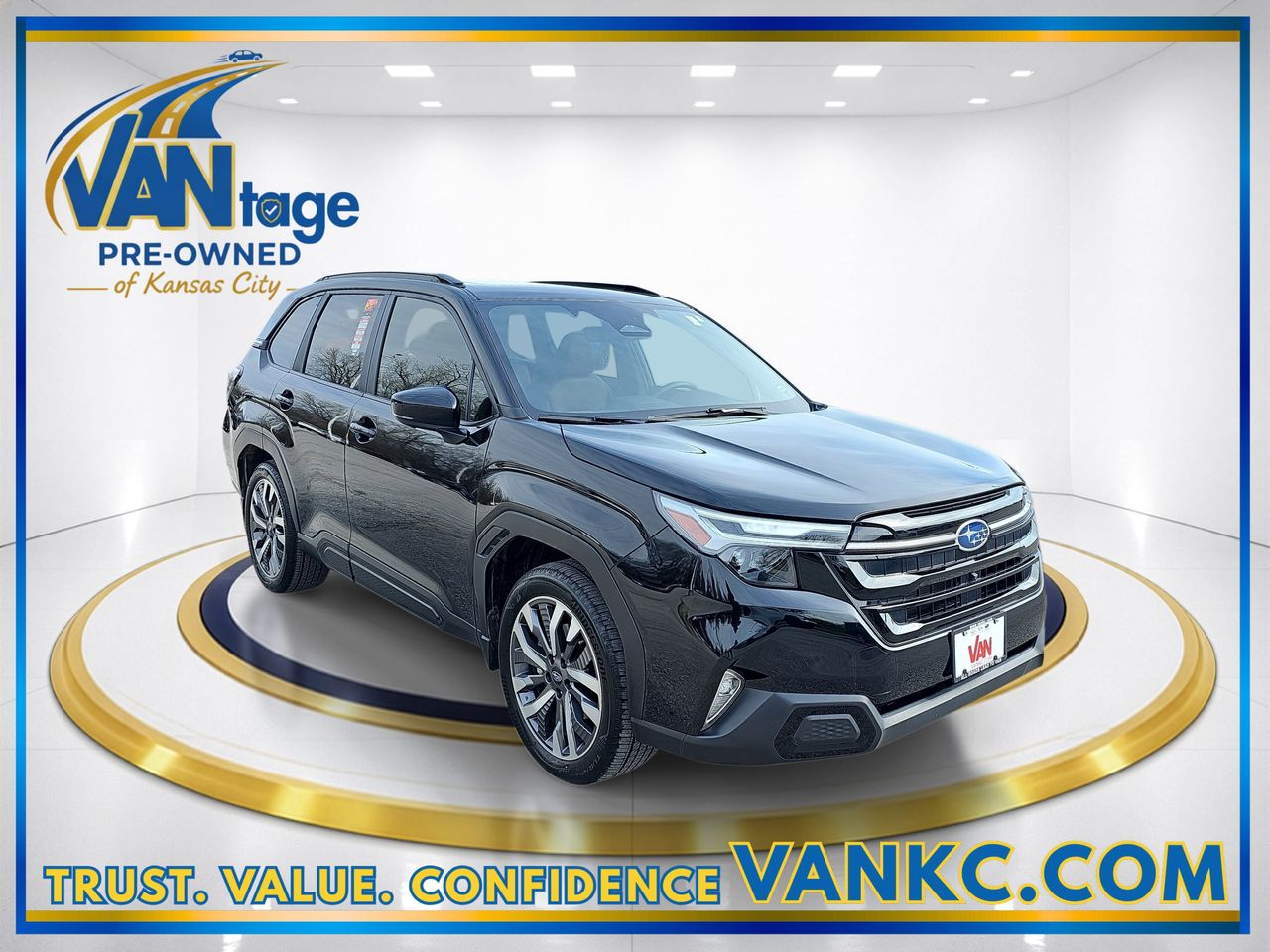 Used 2025 Crystal Black Silica Subaru Touring image 3