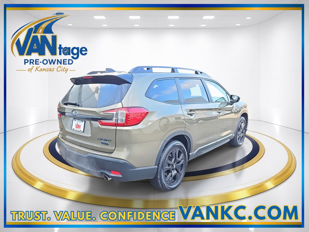 Certified Used 2025 Green Metallic Subaru Onyx Edition Touring image 6