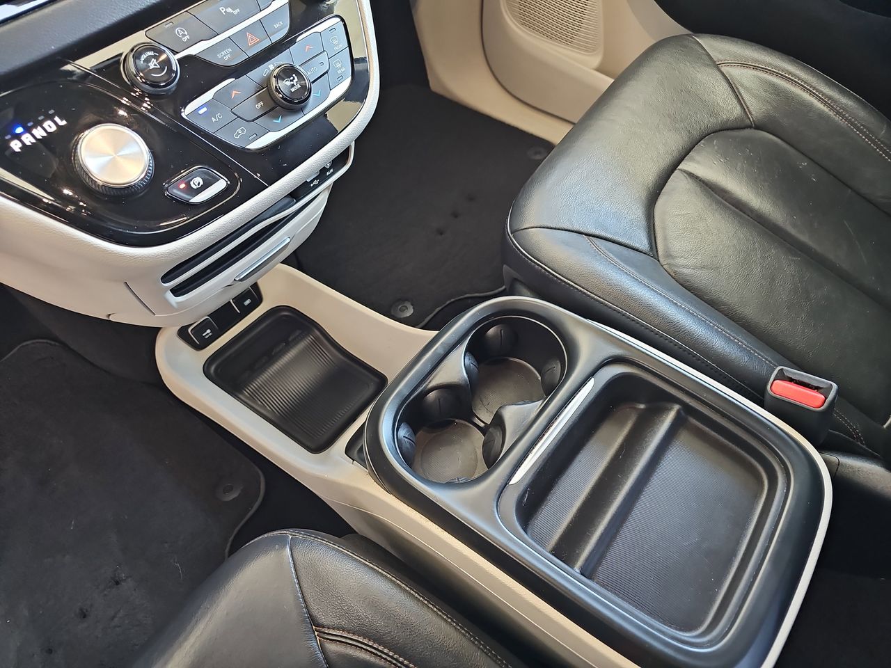 Used 2017 Dark Cordovan Pearlcoat Chrysler Touring L image 30