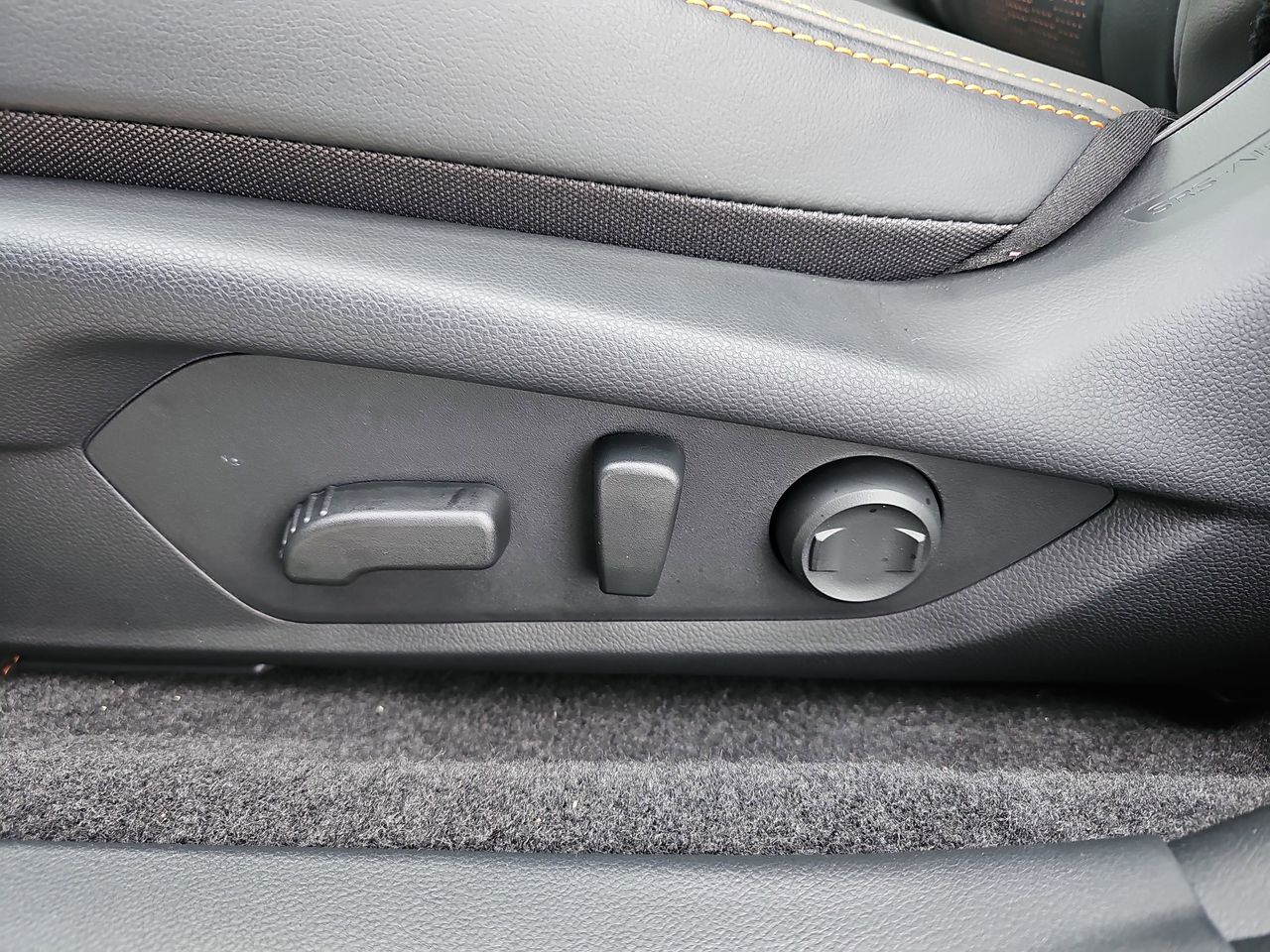 New 2026 Alpine Green Subaru Limited image 29