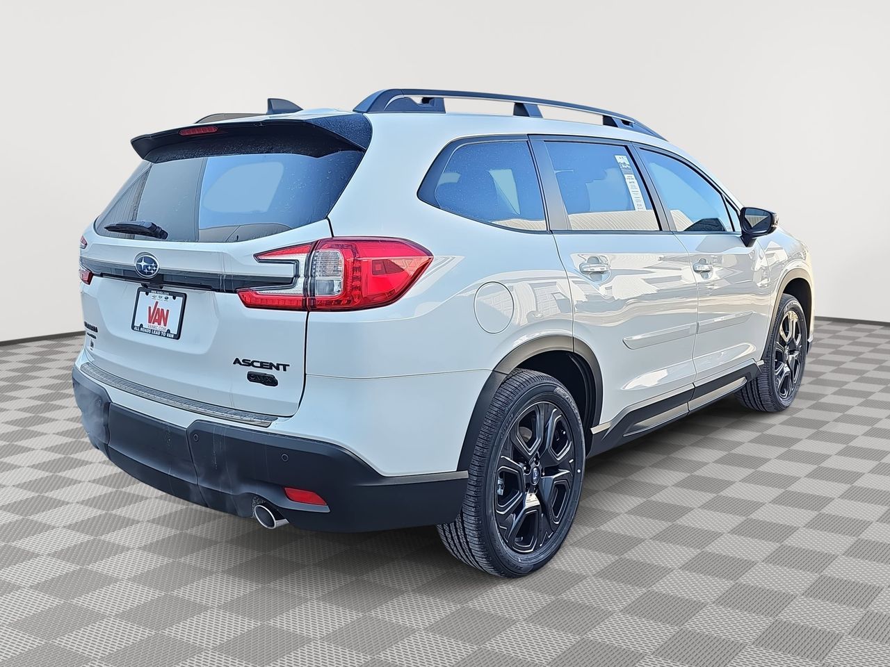 New 2026 Crystal White Pearl Subaru Onyx Edition Touring 7-Passenger image 5