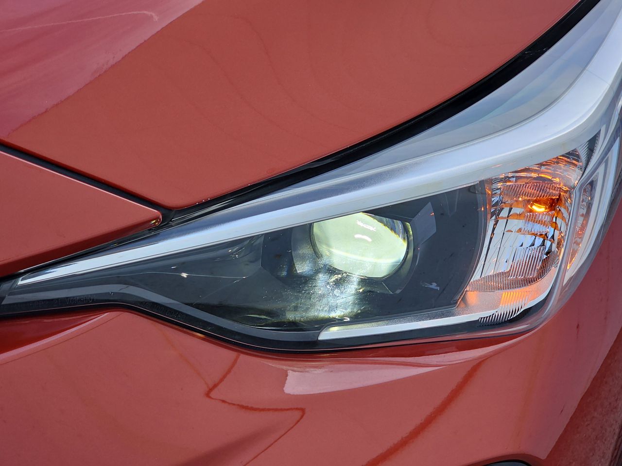 Certified Used 2025 Pearl Subaru Base image 36