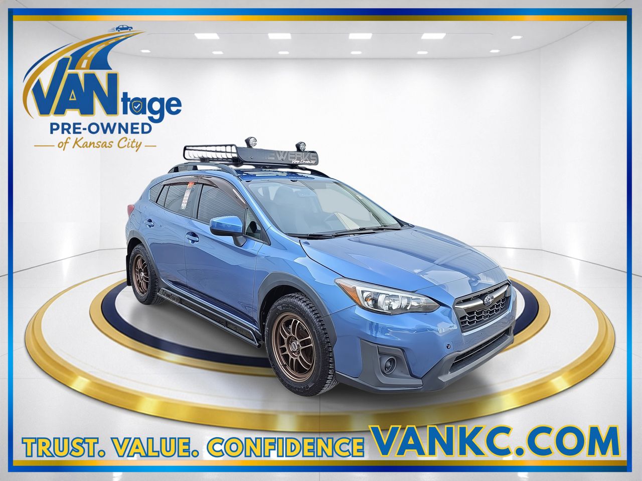 Used 2019 Quartz Blue Subaru 2.0i Premium image 3