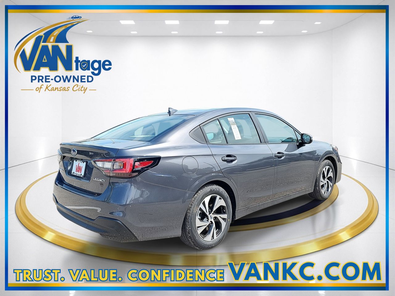 Certified Used 2025 Gray Metallic Subaru Premium image 6