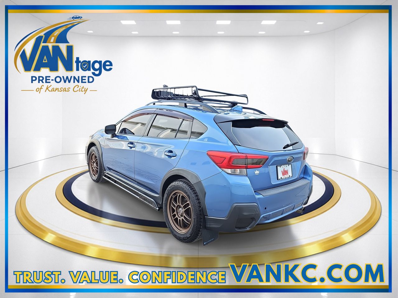Used 2019 Quartz Blue Subaru 2.0i Premium image 9