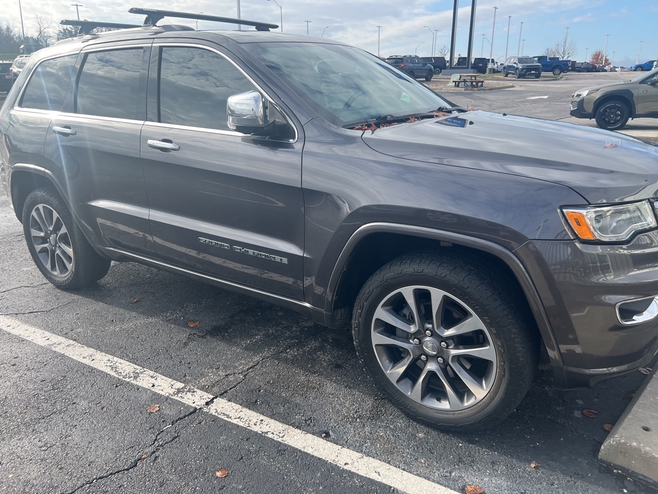Used 2017 Jeep Grand Cherokee Overland with VIN 1C4RJFCG8HC880293 for sale in Kansas City